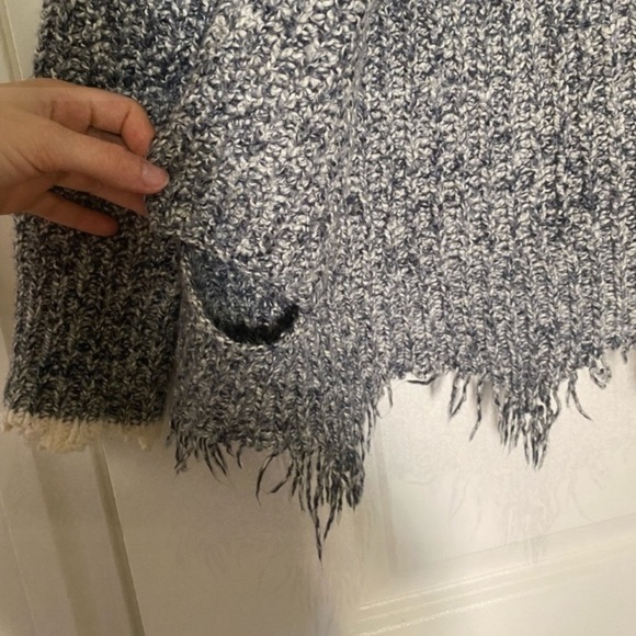 Wildfox oversized distressed sweater - Picture 4 of 7